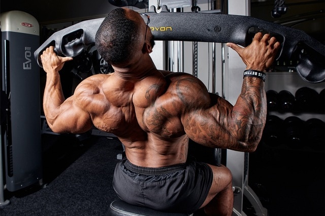 build bodybuilder back