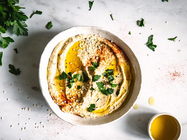 Low-Carb Roasted Zucchini Hummus