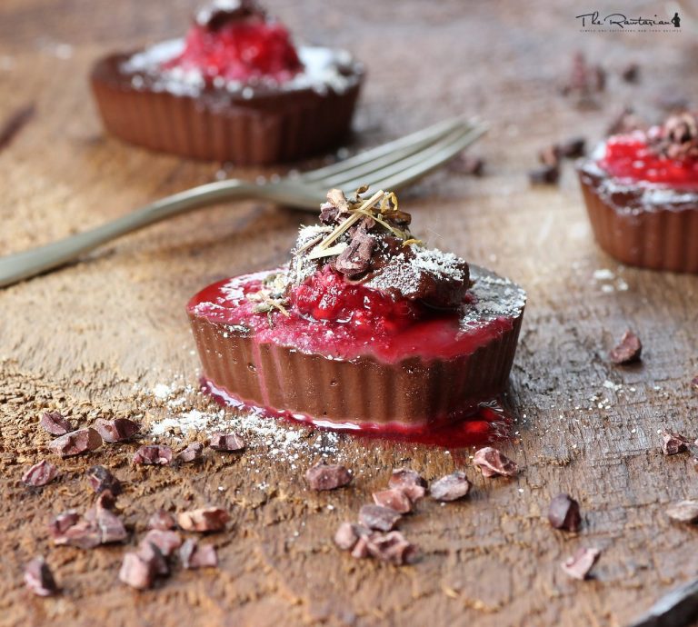 Raw chocolate cheesecake hearts