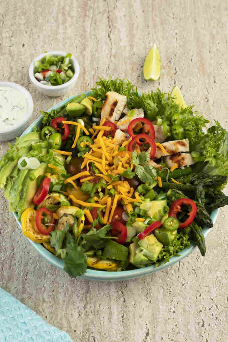 https://ketosummit.com/keto-southwest-chicken-salad-recipe