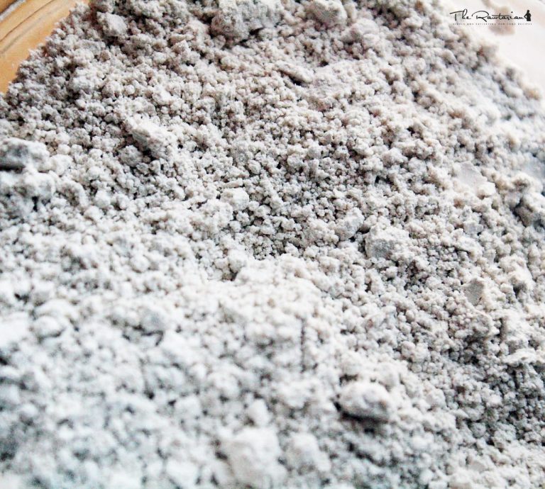 What is Diatomaceous Earth? | The Rawtarian