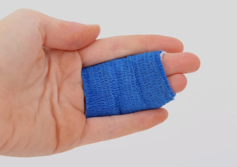 4 Common Work Injuries and How to Handle Them