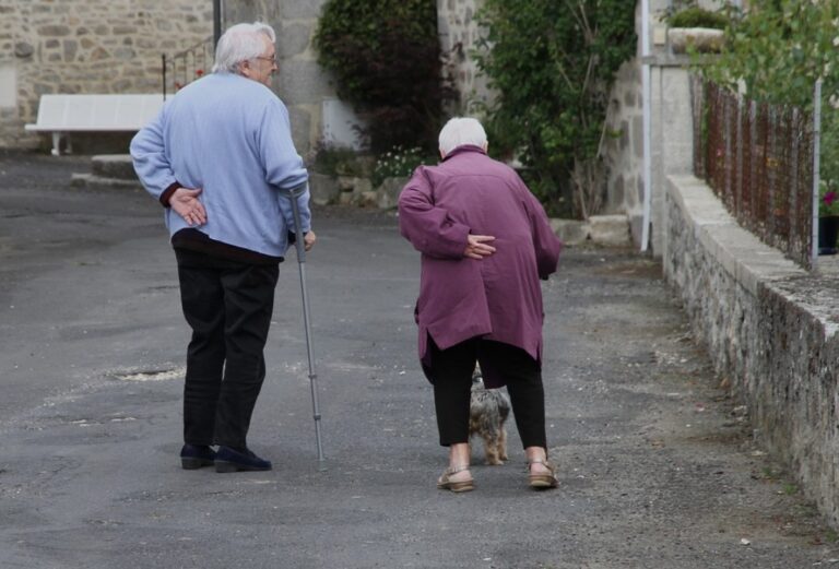4 Pieces of Care Equipment Everyone Needs When Housing Elderly Patients